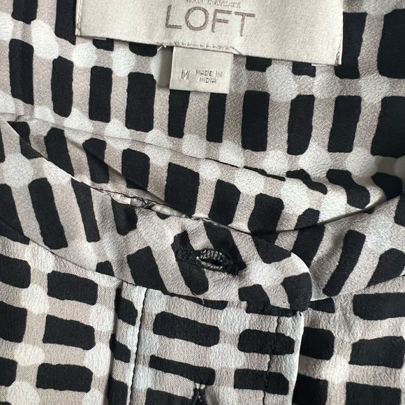 Loft Dress - Picture 2 of 3